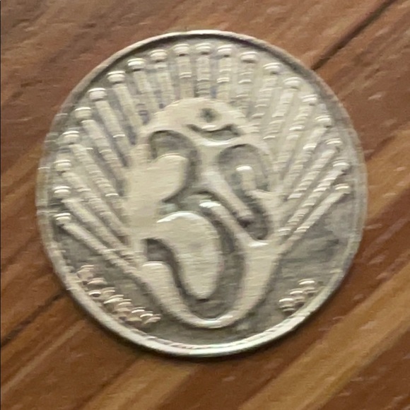 Hold for moonrae420 3-pc NWOT Vintage 999 silver coin & Ganesh figure - Picture 2 of 9